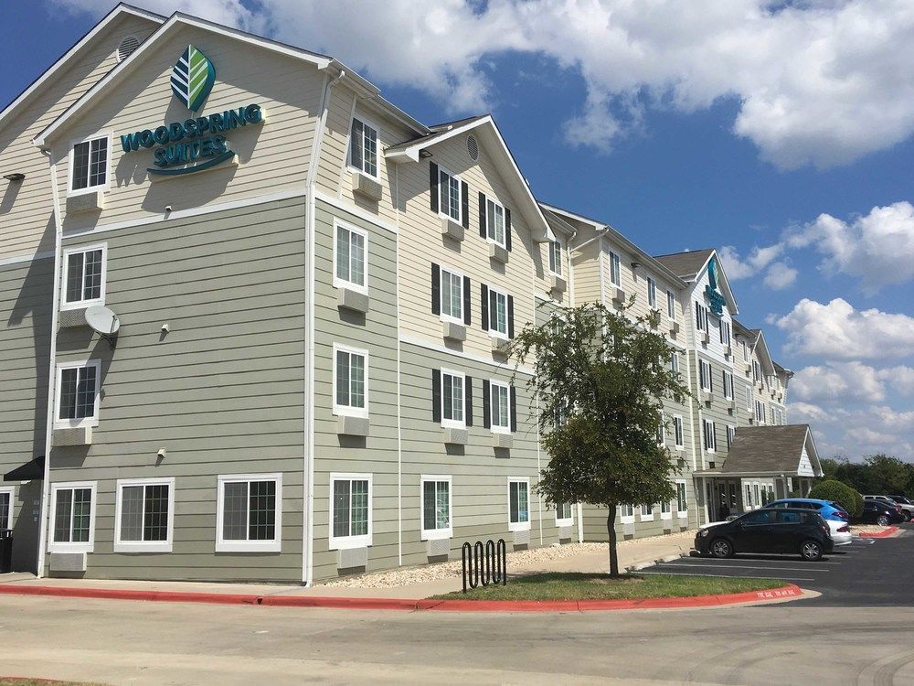 Woodspring Suites Houston Baytown Exterior photo